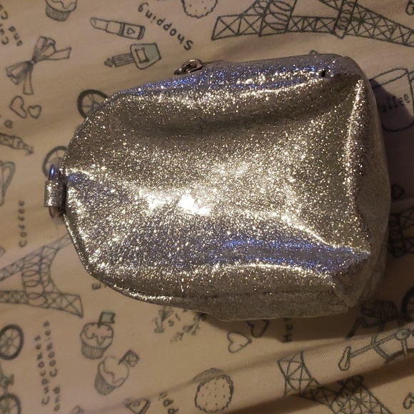 Mini unicorn backpack - Picture 2 of 3